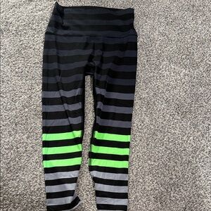 K-DEER Black and Green Striped Leggings